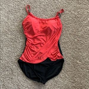 Size large women’s swimsuit